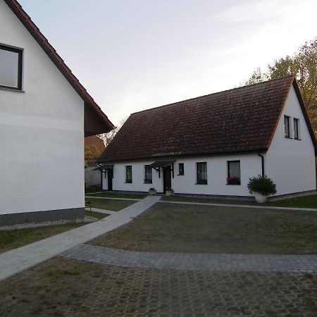 Ferienwohnungen Dahms Lutow Esterno foto