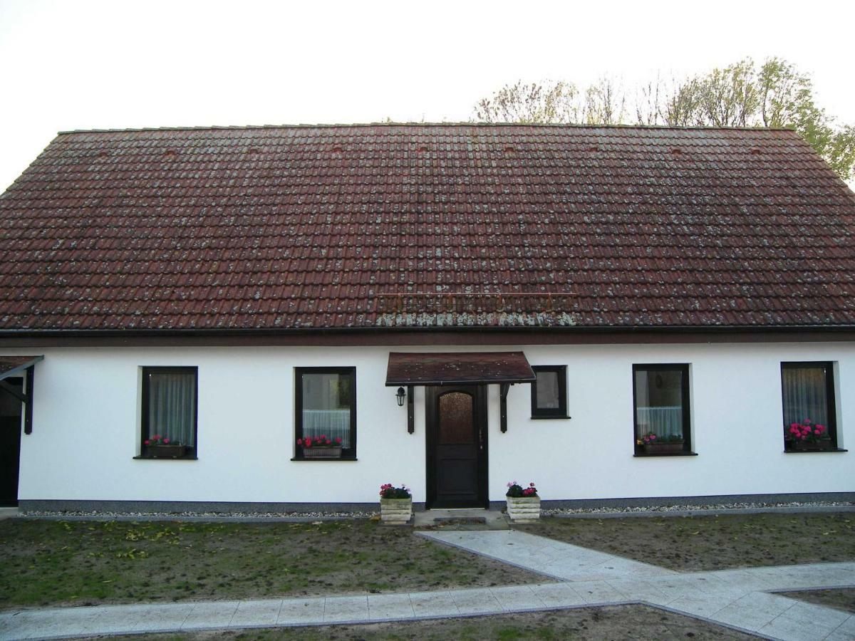 Ferienwohnungen Dahms Lutow Esterno foto